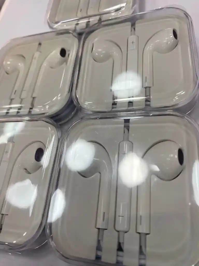 3 Auriculares Earpods 3.5
