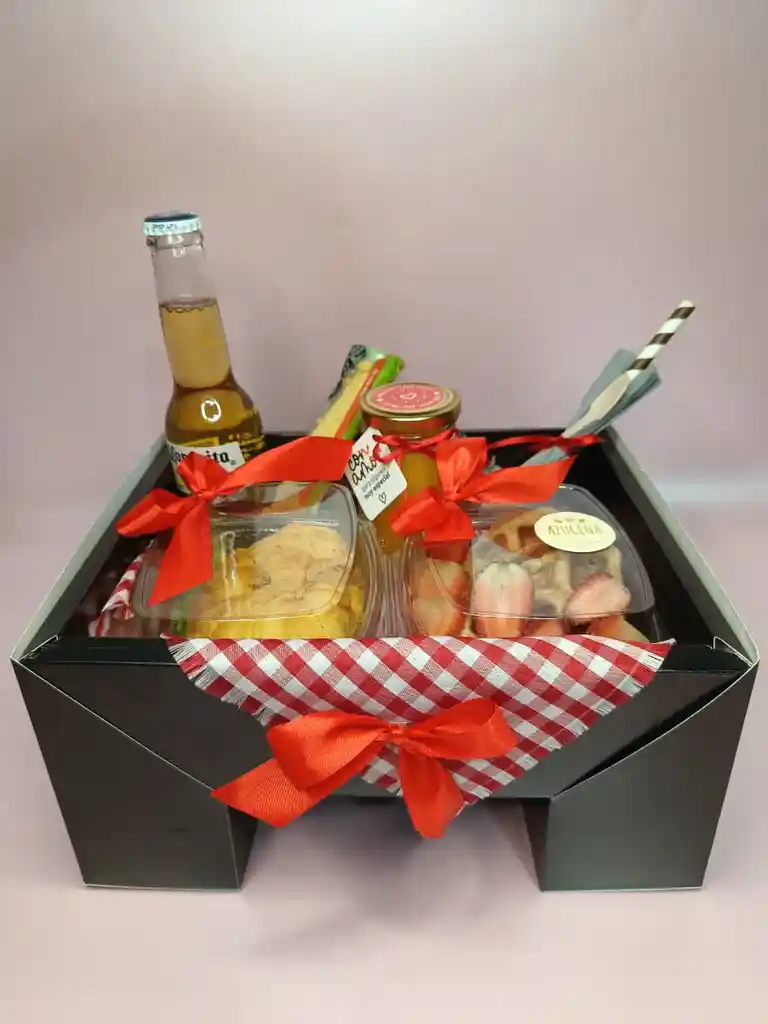 Desayuno - Brunch - Media Tarde Sorpresa Caja De Regalo Amor Fino