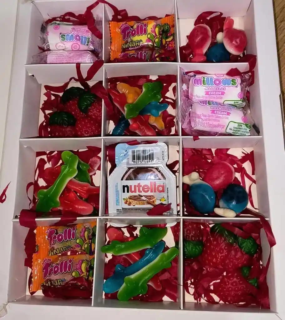 Caja Grande De Gomitas Detalle Sorpresa