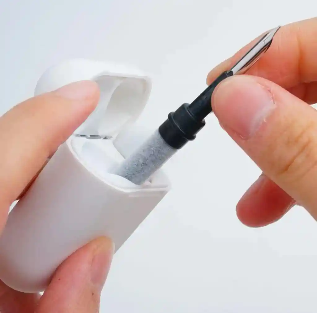 Kit Limpieza Para Audífonos 3 En 1 Multifuncional
