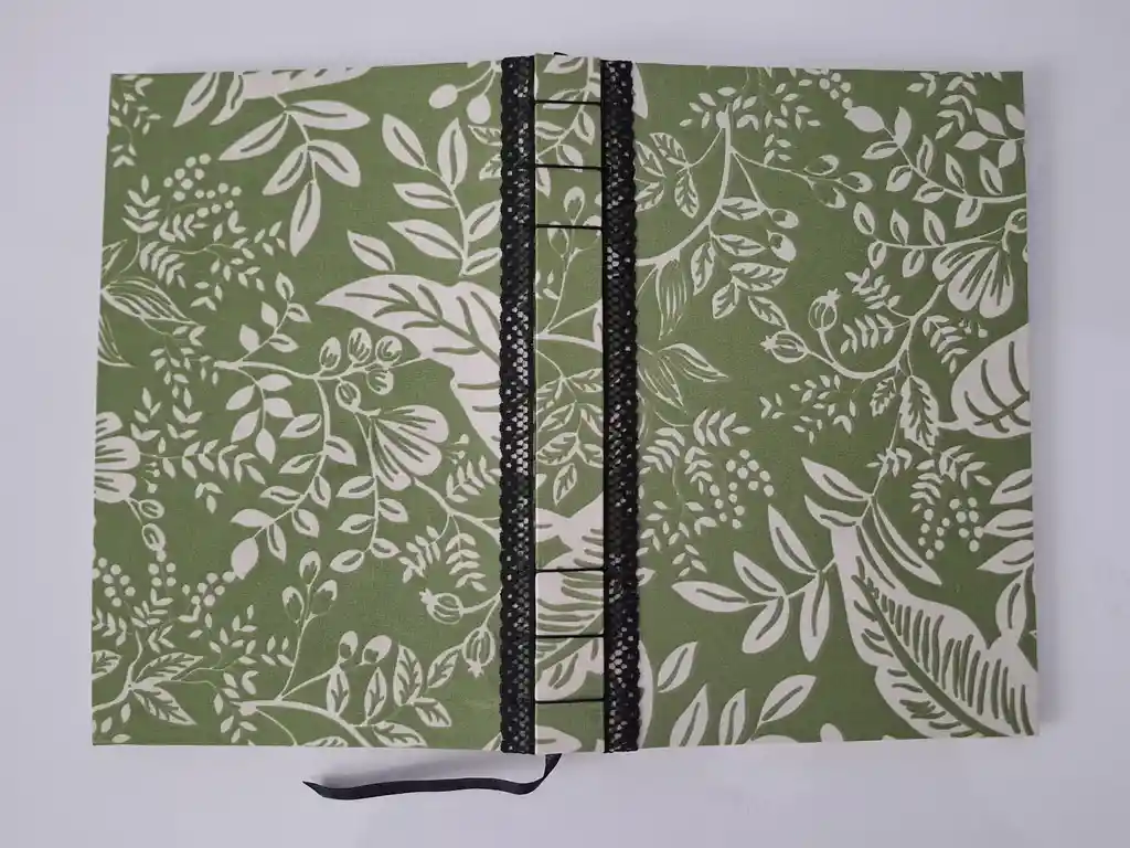 Cuaderno Belga Verde Plantas Grande Con Encaje