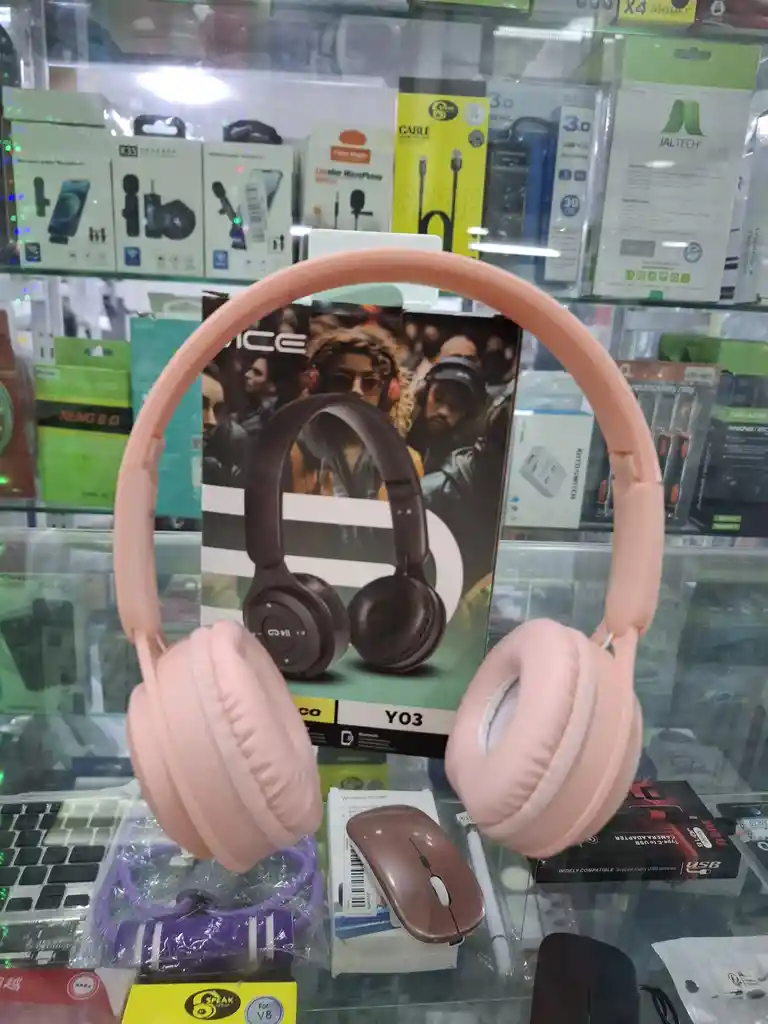 Diadema Inalambrica Bluetooth 5.0- 14 Metros 5.0 Radio Fm Botones Controles Volumen Y Otros, Color Rosado