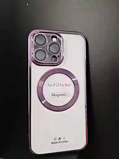 Estuche Protector Magnético Purpura Iphone 15 Pro Max