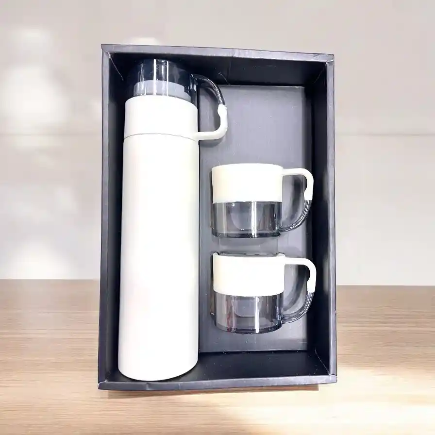 Kit Termo 600 Ml Acero Inoxidable Con 3 Tazas