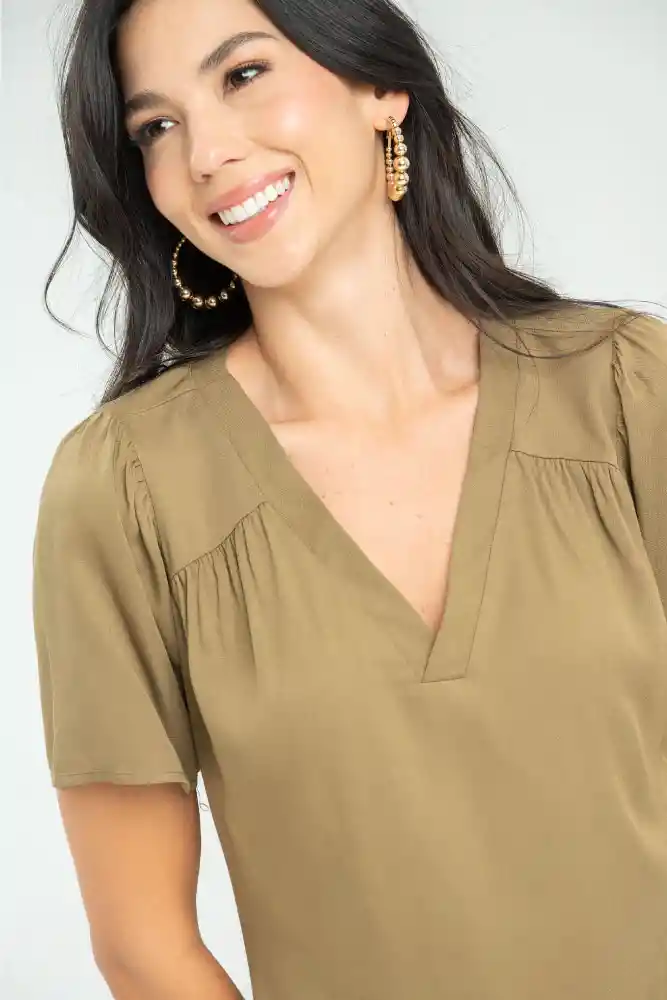 Blusa Preston Color Verde Olivo Talla M