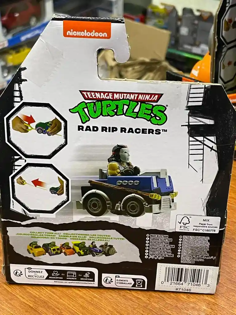 Carro De Impulso Tortugas Ninja Casey Jones Escala 180