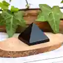 Pirámide De Piedra Obsidiana Negra