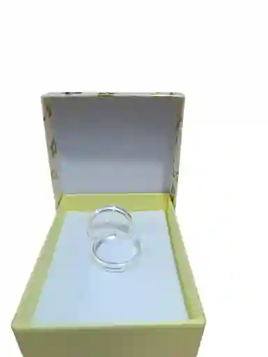 Aretes Tipo Candonga Plateadas En Acero Inoxidable Tamaño Mediano