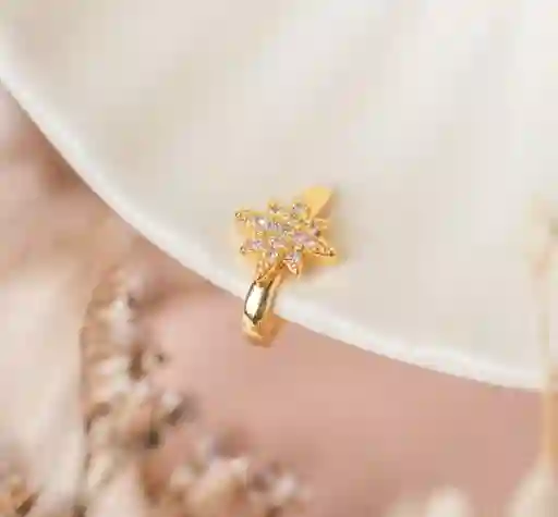 Par Arete Tipo Earcuff Dorado Estrella Del Norte