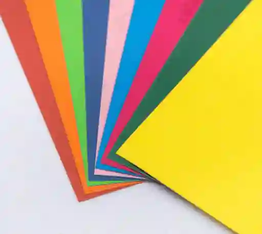 Paquete Cartulina Plana 1/8, Colores Surtidos