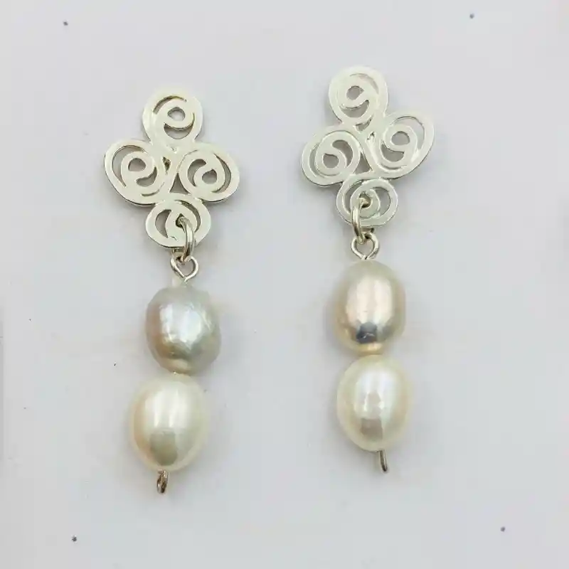 Aretes Remolinos De Plata Y Perlas