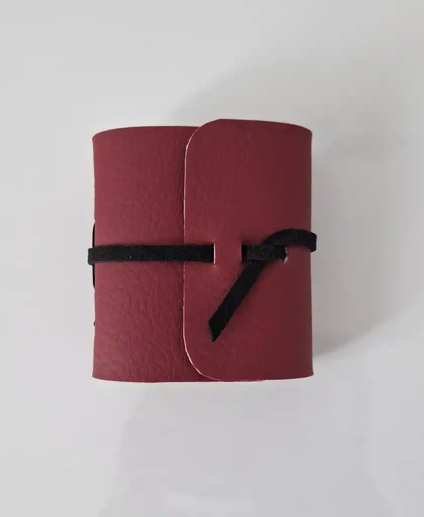 Viajera Guinda Mini