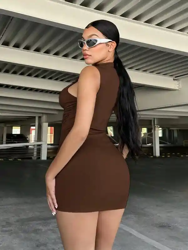 Vestido Para Dama Shein Sxy Ajustado De Cuello Alto Color Cafe Talla M
