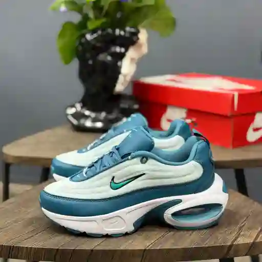 Tenis Nike