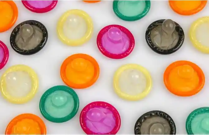 Condones Con Sabor Y Color X3 Vitalis