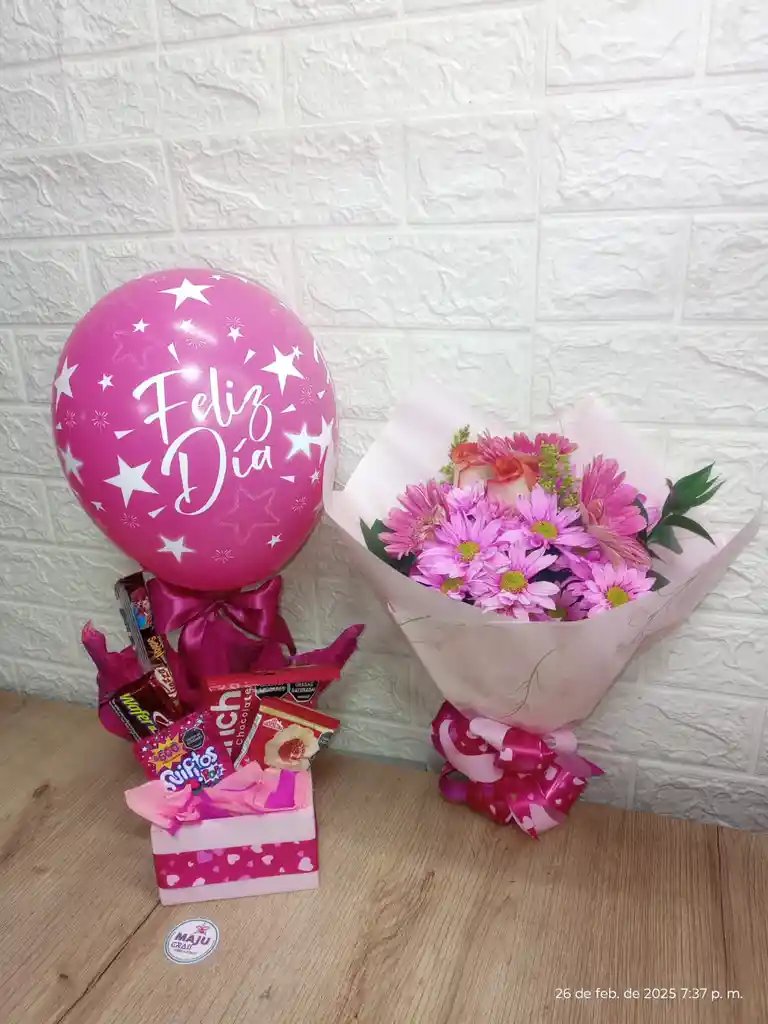 Combo Flores Y Dulces Especiales Mujer Mia