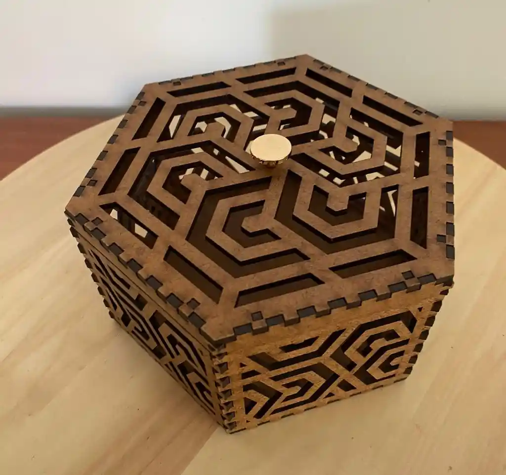 Caja De Madera Hexagonal 3