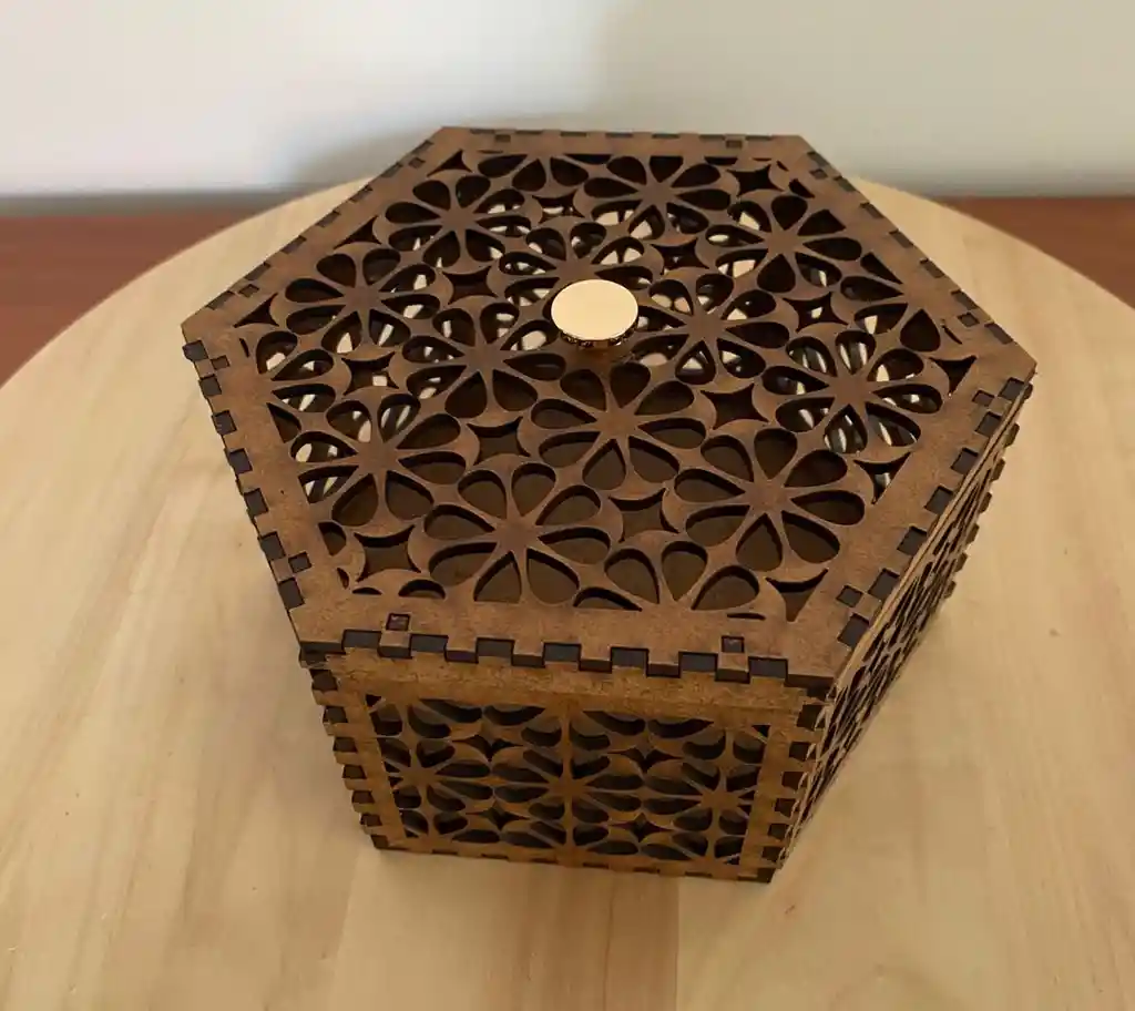 Caja De Madera Hexagonal 4
