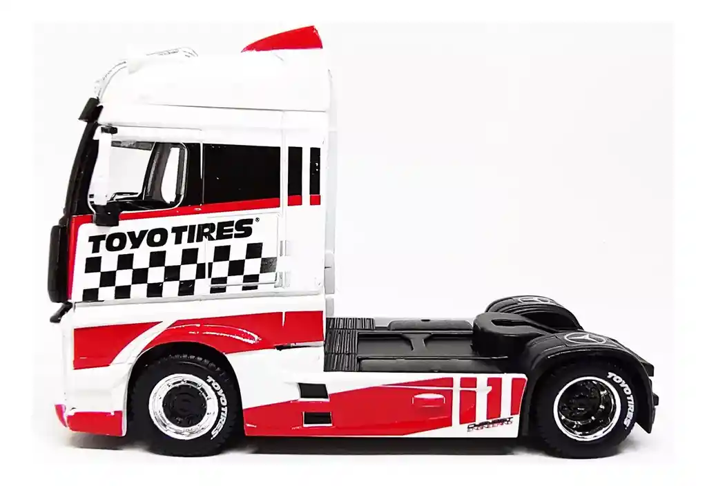 Camión Coleccionable Mercedes Benz Toyo Tires Escala 1/43 Bburago