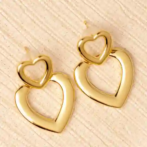 Aretes Love Dorado