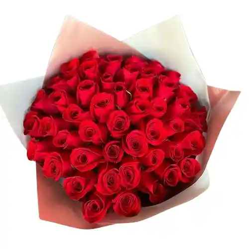 Ramo Con 50 Rosas Rojas, Un Símbolo De Amor Inmenso