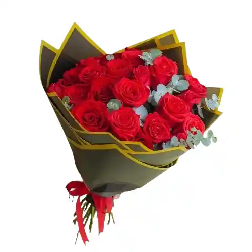 Ramo Con 24 Rosas Rojas Y Follaje De Eucalipto