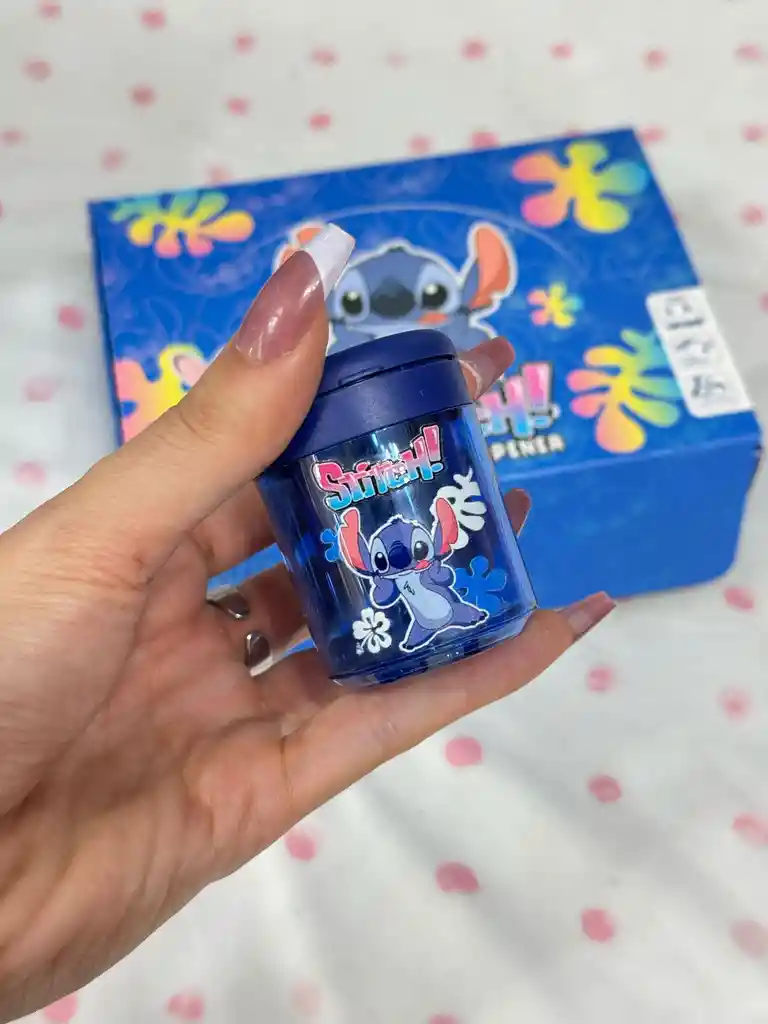 Sacapuntas De Stitch Y Angela