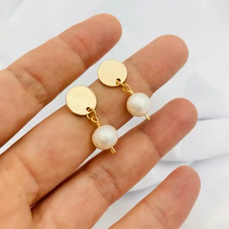 Aretes Dorados Pequeños Con Perlas