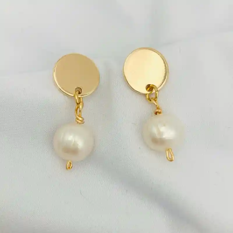 Aretes Dorados Pequeños Con Perlas