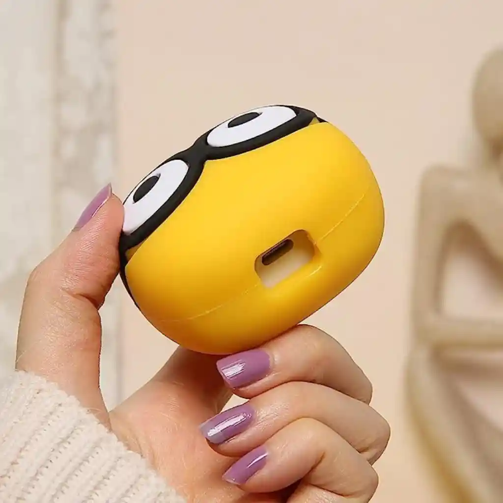 Kit Completo Protector De Cable + Protector De Cargador Iphone 18w/20w. Modelo: Minion