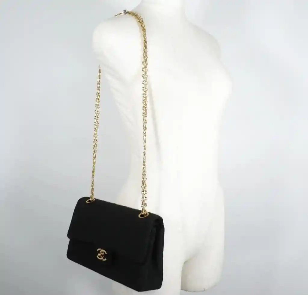 Bolso Clásico Negro Luxure