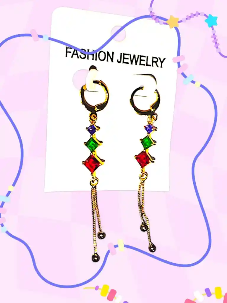 Aretes Acero Quirurjico Inoxidable Con Baño En Oro Golfi Rombos Morado, Verde, Rojo - Largos