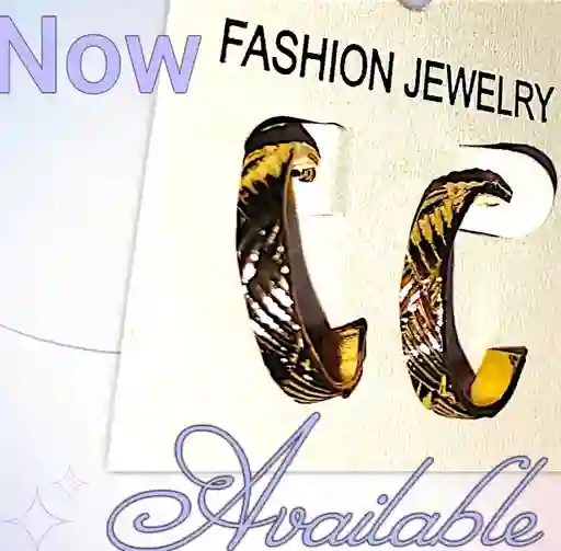 Aretes Candongas Labradas Doradas En Acero Quirurjico Inoxidable