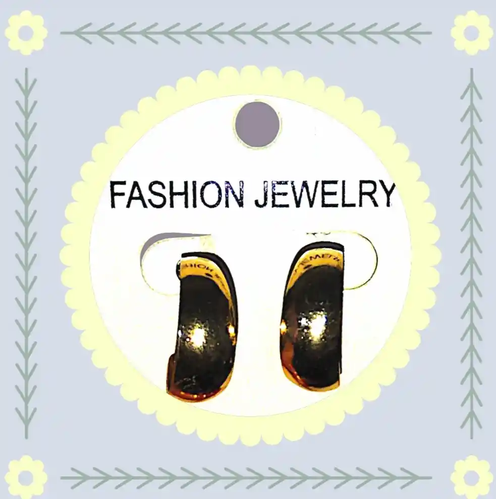 Aretes Candongas Lisas Doradas En Acero Quirurjico Inoxidable