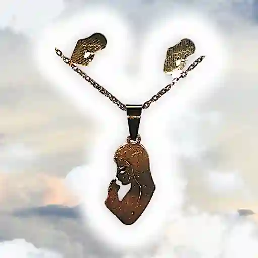 Juego Collar Y Aretes Virgencita Dorado En Acero Quirurjico Inoxidable