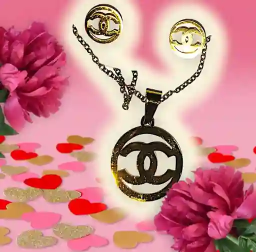 Juego Collar Y Aretes Chanel Dorado En Acero Quirúrgico Inoxidable