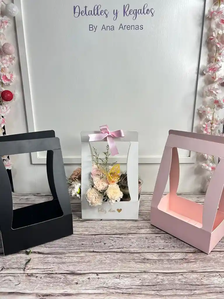 Caja Floral Con Vaso De Fresas Con Chocolate - Especial Día De La Mujer