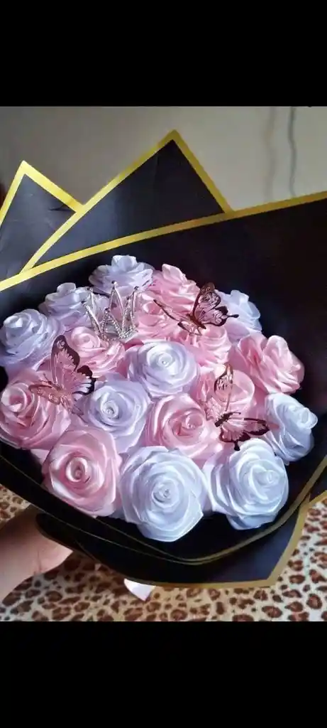 Rosas, Chocolates, Arreglos Florales, Día De La Mujer, Regalos Para Mujer, Cumpleaños, Detalles, Anchetas, Rosas Eternas