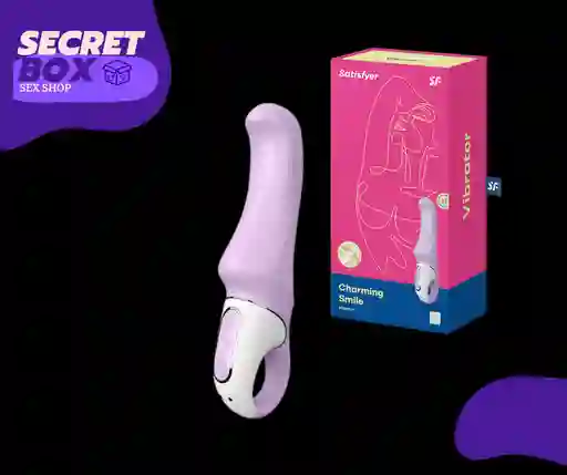 Charming Smile: Curvas Que Encienden Tu Placer
