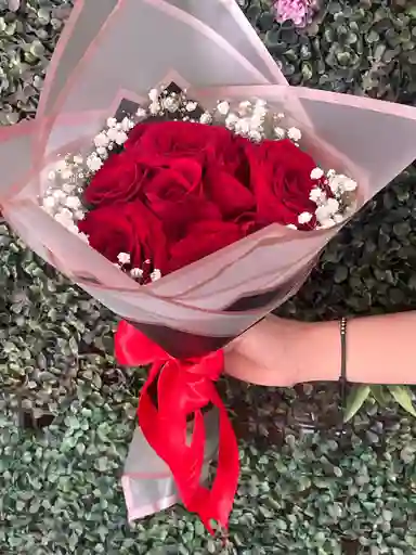 Bouquet Rojas Dia De La Mujer