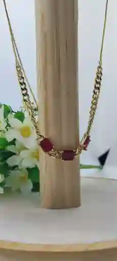Collar Con Piedras Rojas