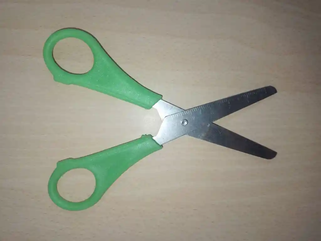 Tijeras Básica De Corte