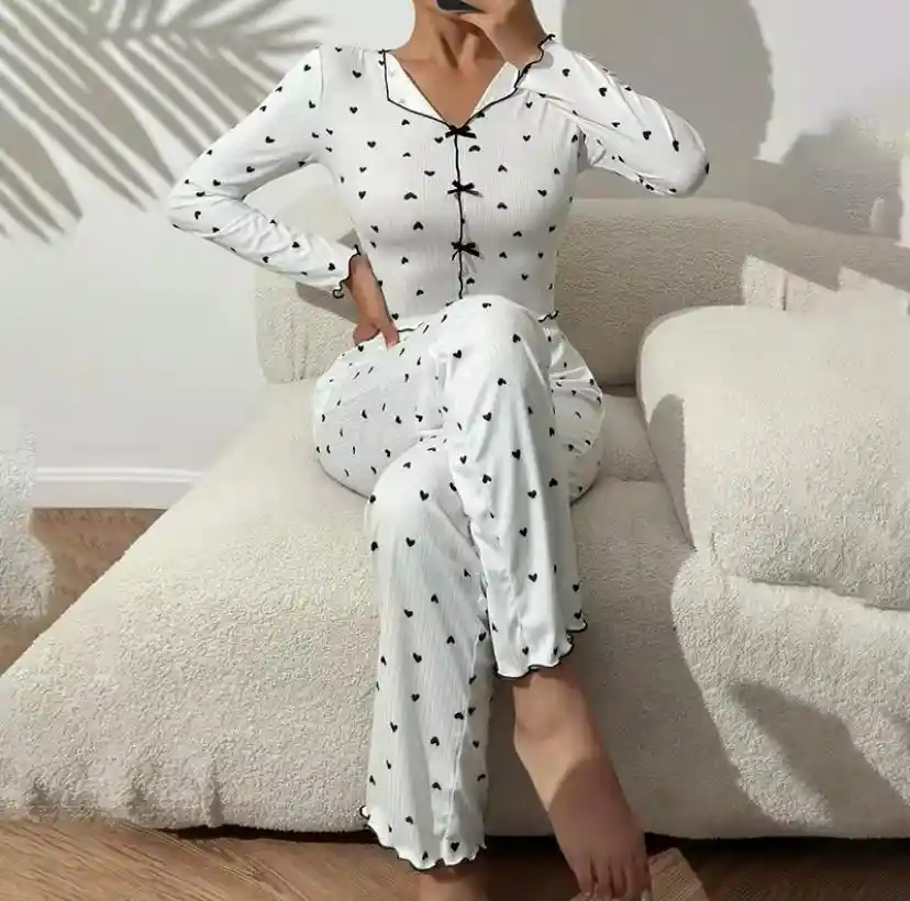 Pijama Dos Piezas Coquette Corazones Negro (talla S-m)