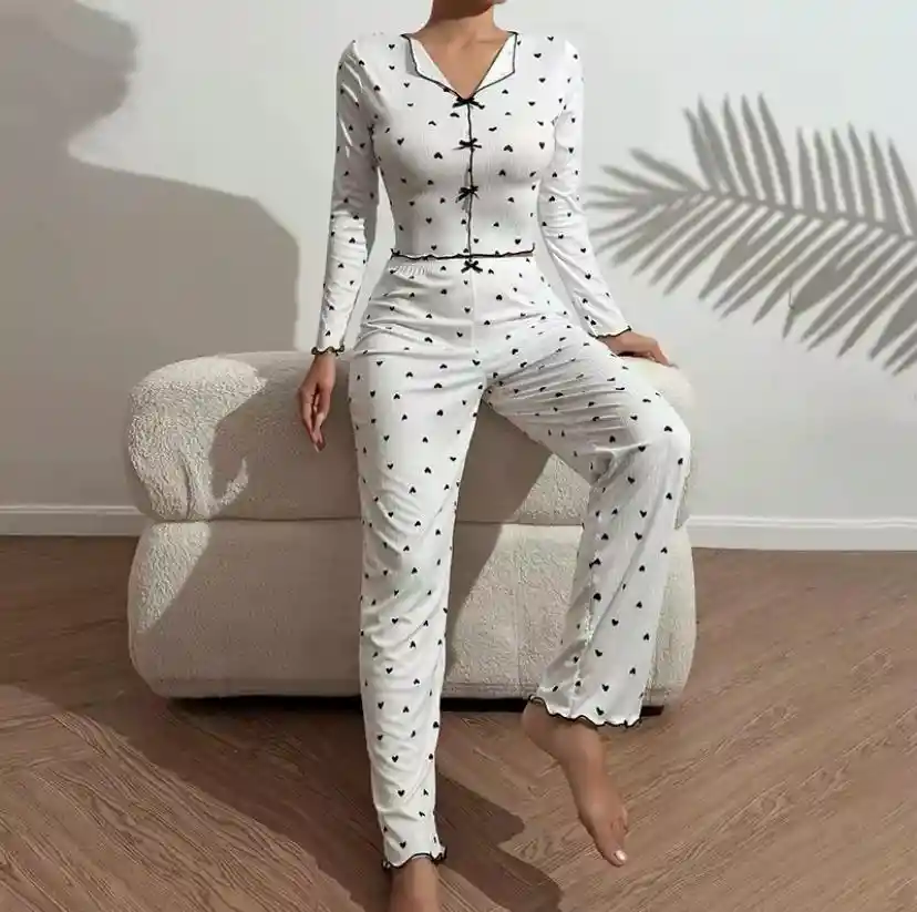 Pijama Dos Piezas Coquette Corazones Negro (talla S-m)