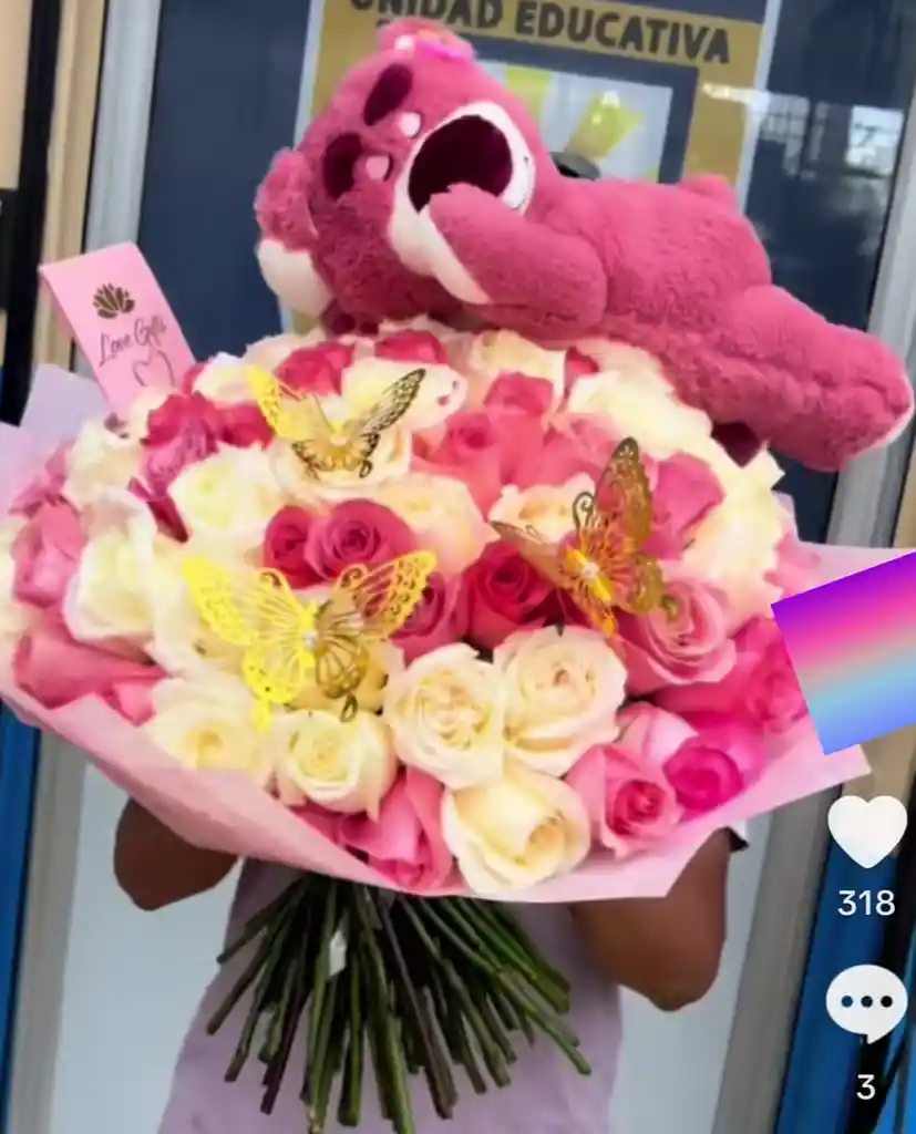 Bouquet 50 Rosas Con Lotso