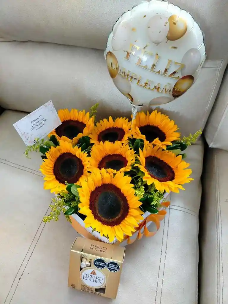 Caja De Girasoles En Forma De Corazón