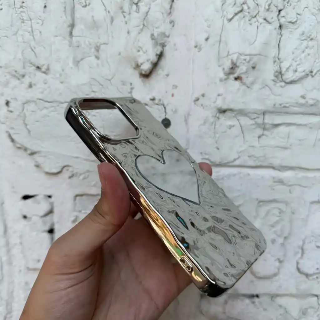 Forro Iphone 15 Pro Max / Diseño