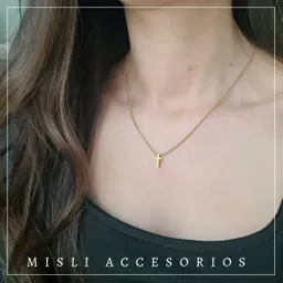 Collar Graduable Dije Cruz Dorada En Acero Inoxidable