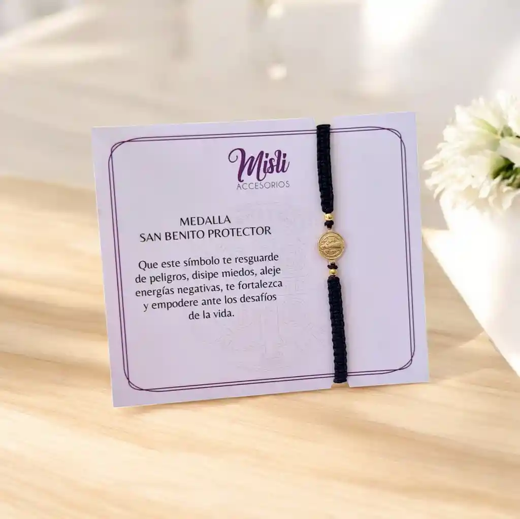 Pulsera Tejida Medalla De San Benito - Manilla De Protección Color A Elección