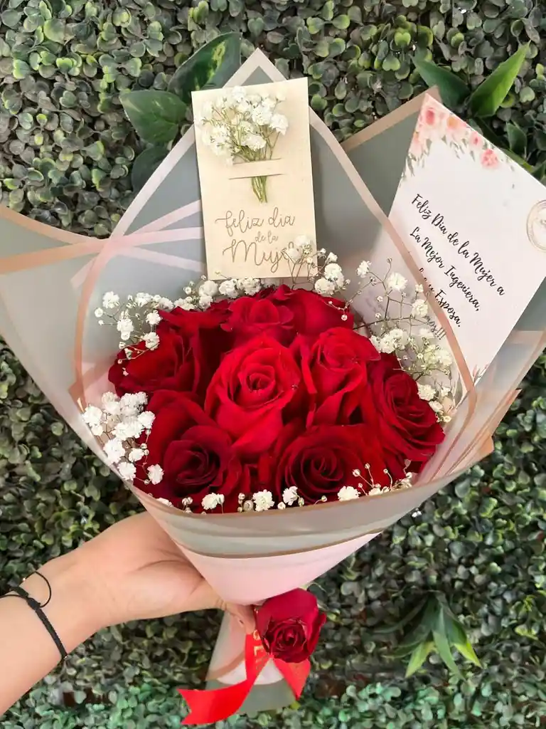 Bouquet Rosas Rojas Esencial